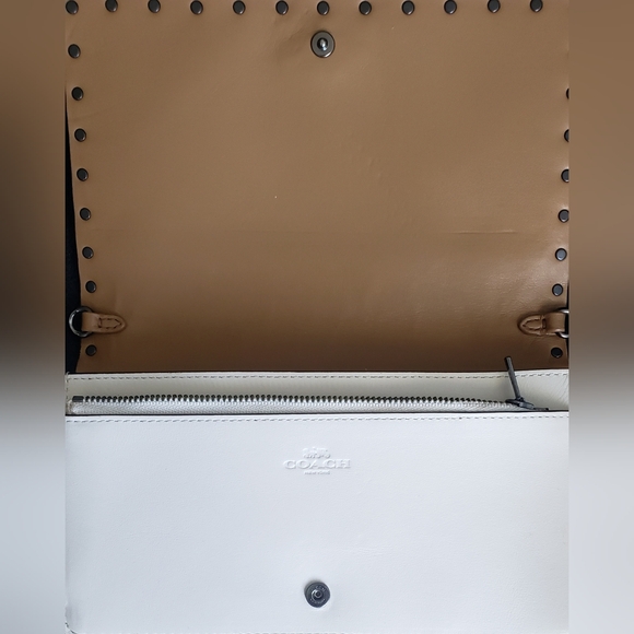 💫Hayden Foldover Crossbody Clutch With Rivets. - Picture 3 of 13